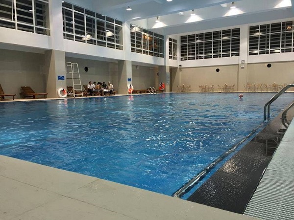 Bể bơi Nghĩa Tân