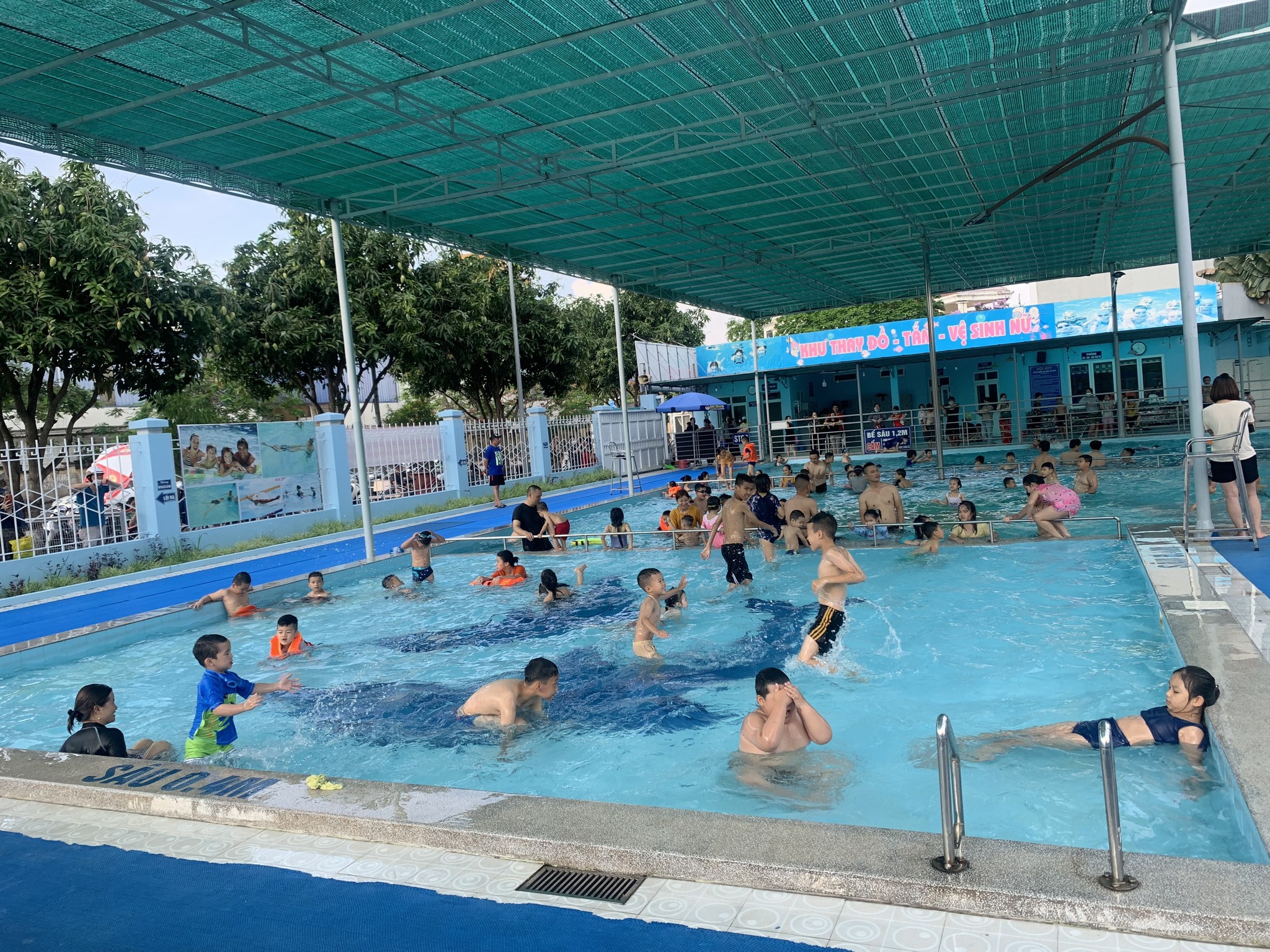 Đánh giá chất lượng bể bơi Cựu viên
